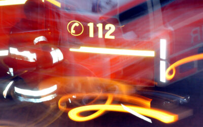 Lkw kippt in Oberaula um – Fahrerin leicht verletzt