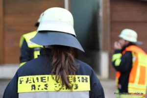 Szenario: Brennende Reithalle in Eifa