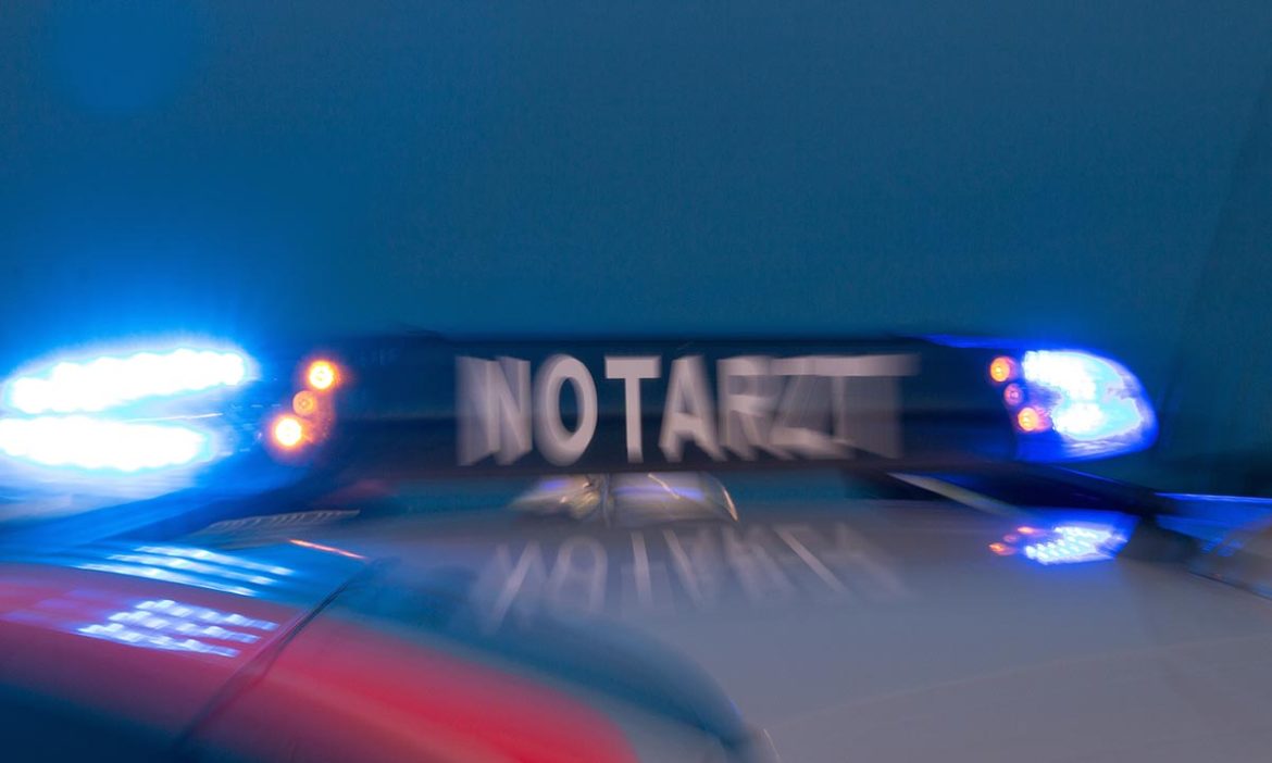 A4: Lkw-Fahrer fährt auf – Mutter und drei Kinder schwer verletzt