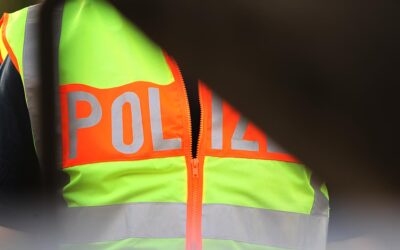 SEK: Unfall auf der A 49; Diebe in Arnsbach und Lohne