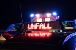 Fußgängerin bei Zusammenprall mit Smart schwer verletzt