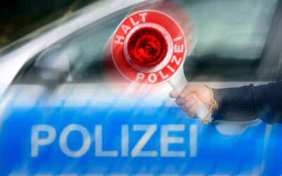 SEK: Unfall auf der A49; Autofahrerin unter Drogeneinfluss