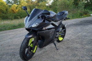 Felsberg: Motorradfahrer (17) bei Sturz schwer verletzt