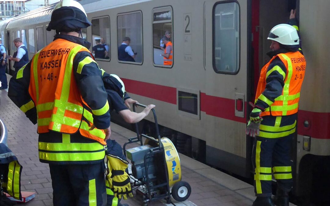 Bad Wilhelmshöhe: Rauch aus Klimaanlage stoppt IC