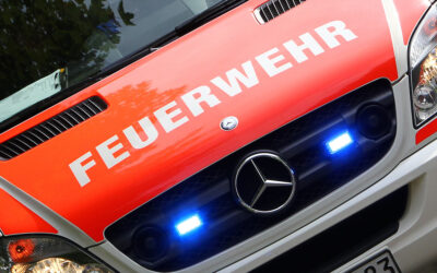 Brand unter der Hafenbrücke und nächtliche Prügelattacke in Kassel