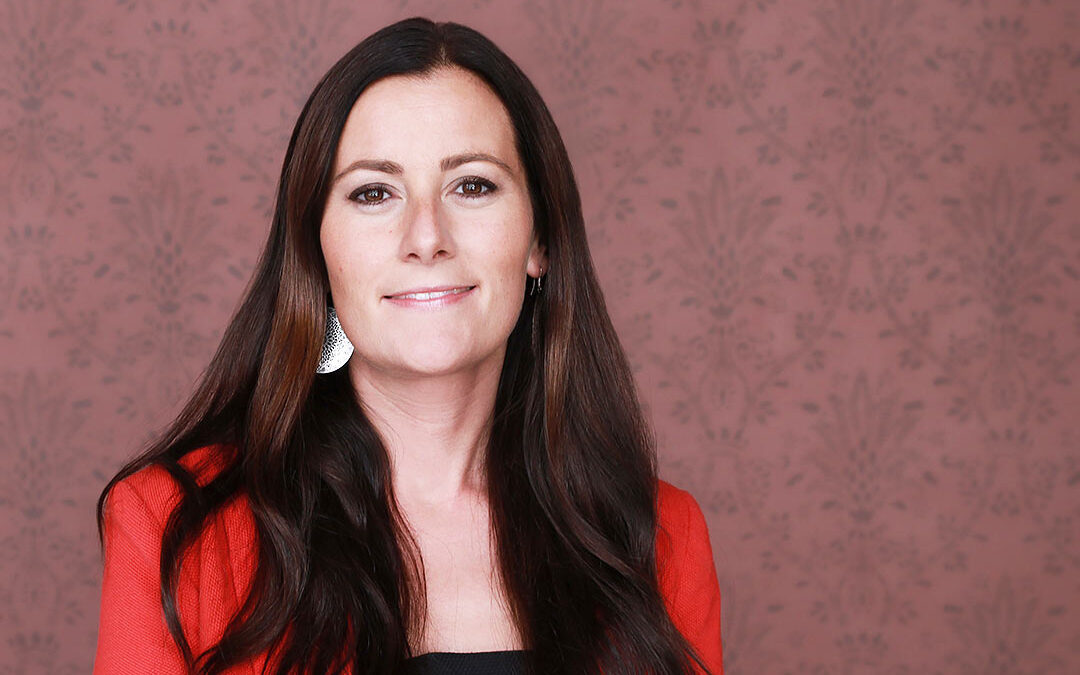 Janine Wissler kommt auf den Kasseler Königsplatz