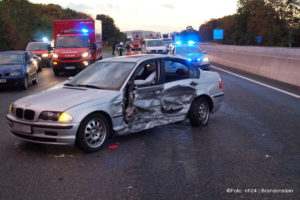 A49: 30-Jähriger aus Kassel verursacht schweren Unfall