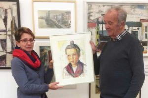 Kerstin Eife-Dittschar ist 500. Besucherin der Henner Knauf-Ausstellung