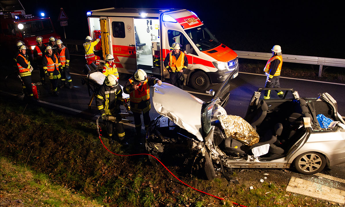 B253: Schwerer Unfall Nach Unverantwortlichem Überholmanöver – Nh24.de