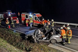 B253: Schwerer Unfall nach unverantwortlichem Überholmanöver