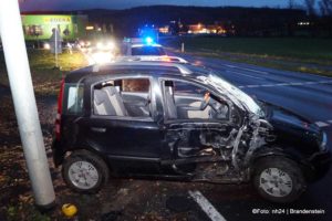 B83: Drei Verletzte bei Unfall in Höhe von Adelshausen