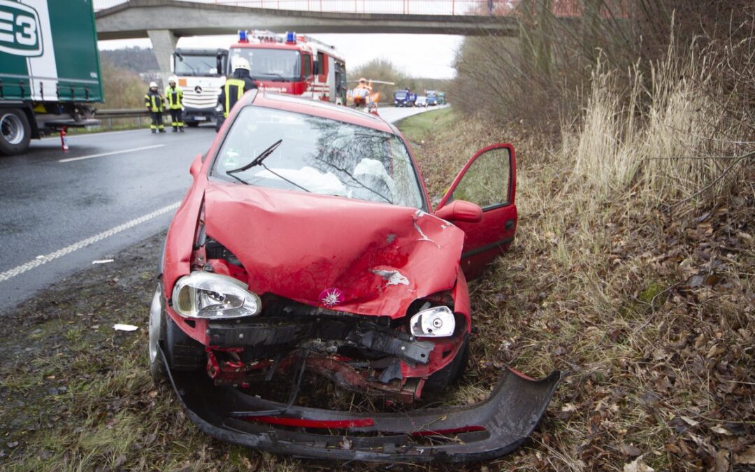 Homberg: 77-Jähriger bei Unfall auf Ulmenstraße schwer verletzt