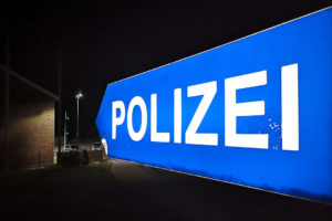 Schwalmstadt: Rundballenpresse geklaut; Roller abgelegt