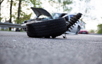 B254: Fahrzeuge prallen mit hoher Wucht zusammen