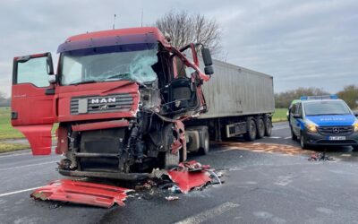 Zwei Verletzte und 150.000 Euro Sachschaden auf B 253