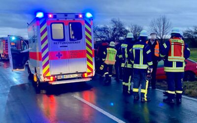 44-Jährige verliert Kontrolle über PKW und schleudert in Acker