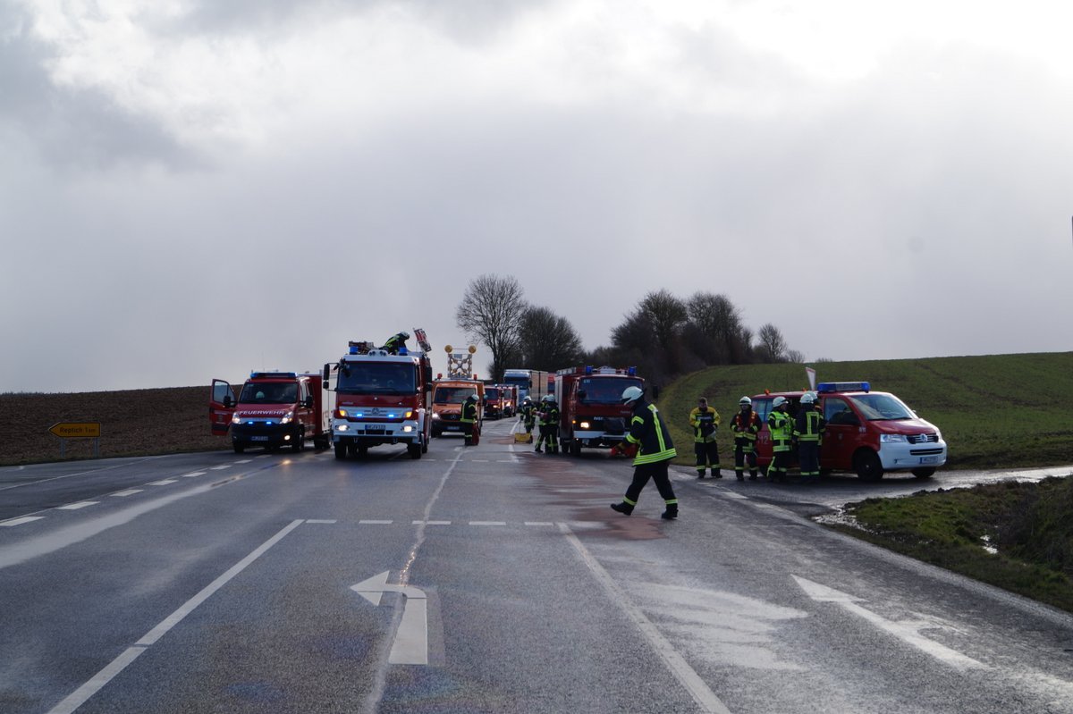 B3 Nach Lkw-Unfall Voll Gesperrt (Video) - Nh24.de