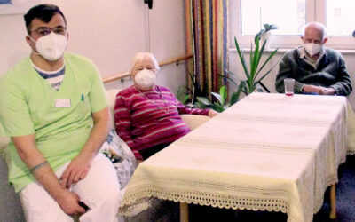 Freude über erste Impfungen