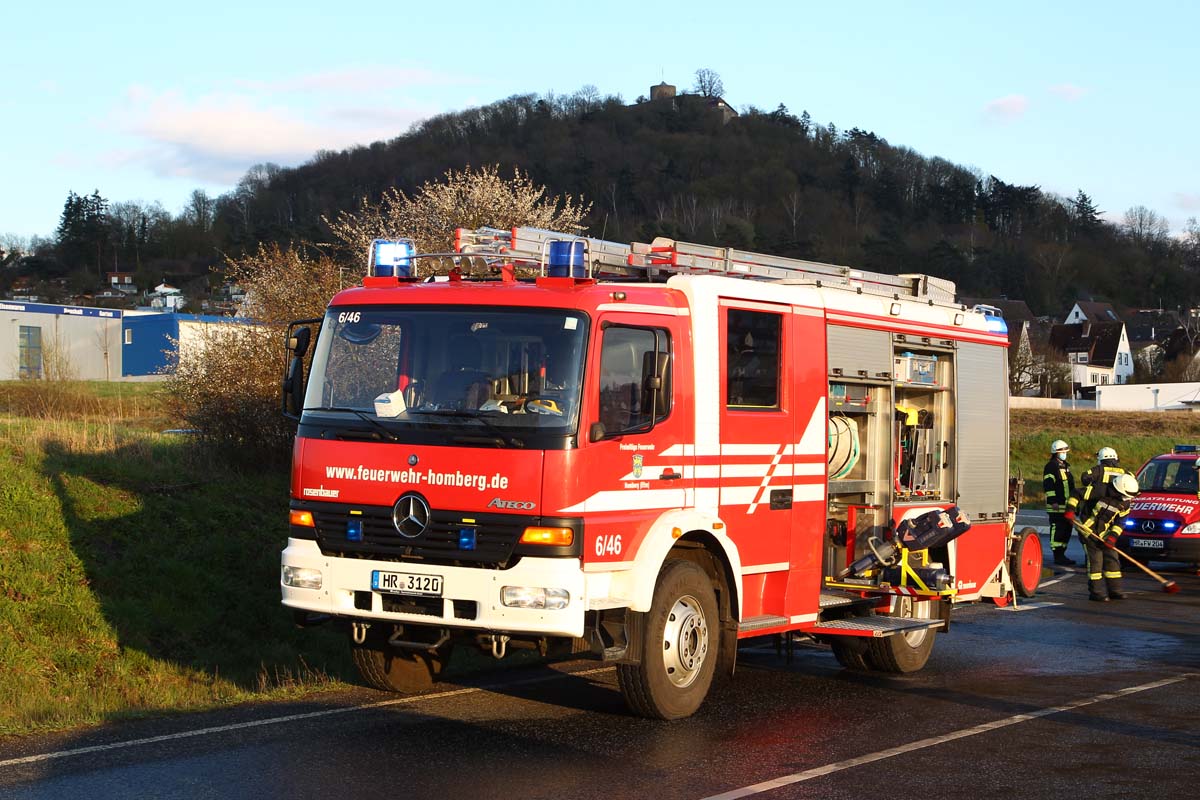 Homberg: Autos Prallen Im Kreuzungsbereich Zusammen – Nh24.de