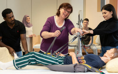 Hephata-Berufshilfe unterstützt Pflege-Azubis mit Sprachunterricht