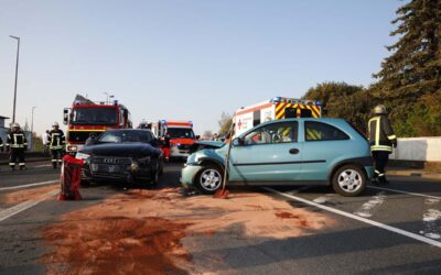 Ziegenhain: Zwei Autos prallten im Kreuzungsbereich zusammen