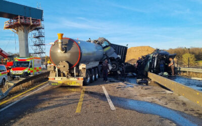 A 5: Stundenlange Vollsperrung nach Unfall mit zwei Schwerverletzten