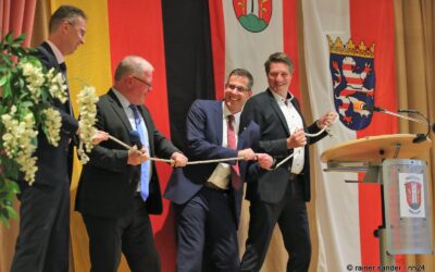 Mann der Hebamme geht – gute Versicherung kommt…