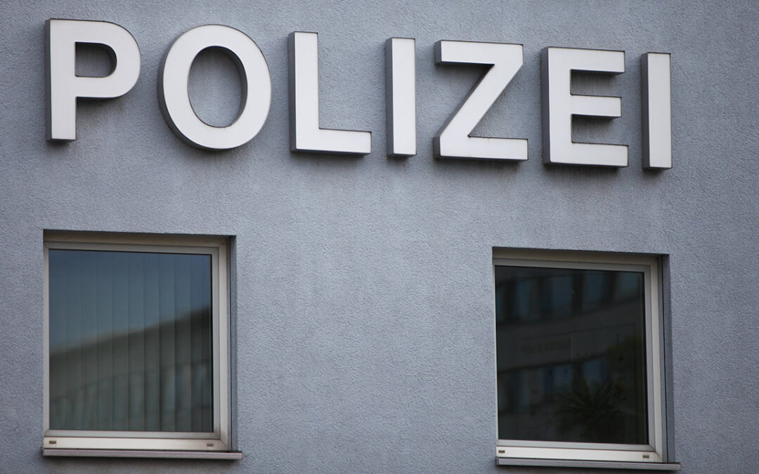 KS: Autos gestohlen; Beleidigung und Nötigung; Betrunkener Autodieb