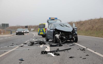 SEK: Einbrecher; Unfall auf der B 454a