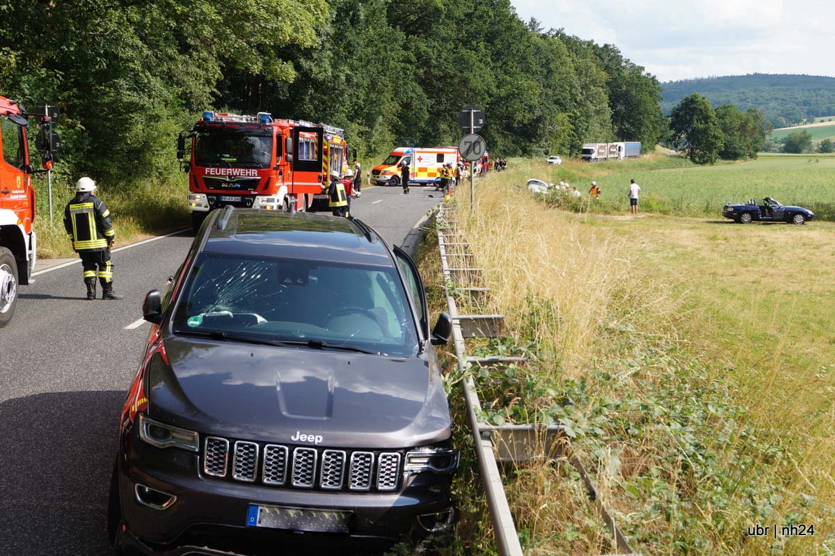 B 83: Autos Prallen Im Begegnungsverkehr Zusammen – Nh24.de