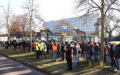 Regierungspräsident unterstützt Traktor-Sternfahrt der Landwirte