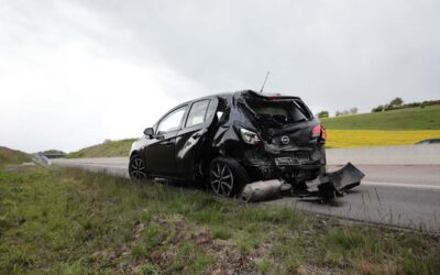 A 49: Frau (71) bei Auffahrunfall leicht verletzt