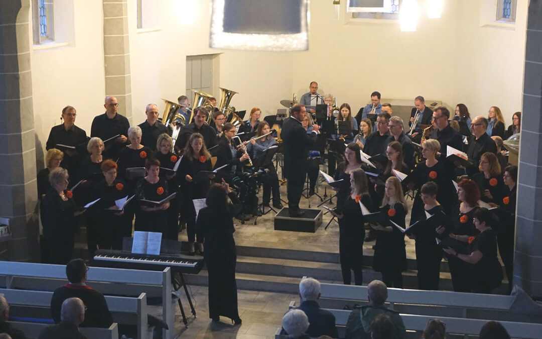 „Wie im Himmel“ – Ein Abend mit Blasmusik und Chorgesang