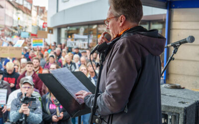 Gegen Rechtsextremismus: Politischer Dämmerschoppen in der Hephata-Akademie