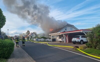 Knüllwald: Zehnjähriger Junge meldet Dachstuhlbrand