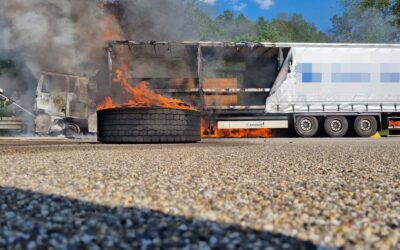 A7: Brennender Sattelzug führt zu stundenlanger Vollsperrung