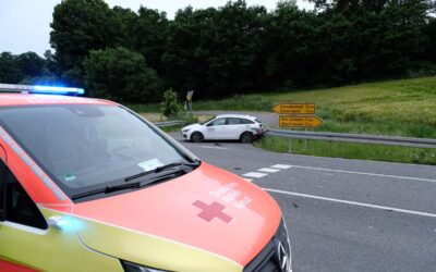 SEK: Unfall in Neuental; Mann bei Flucht zu Fall gebracht und verletzt
