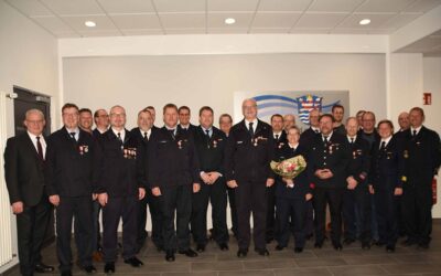 Feuerwehrleute für langjährigen aktiven Dienst ausgezeichnet