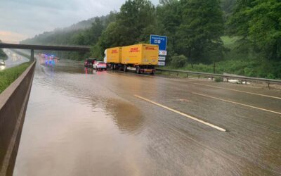 Gewitterfront sorgt für zahlreiche Feuerwehreinsätze