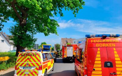 Schwere Kollision in Borken: 76-Jährige prallt mit Lkw zusammen