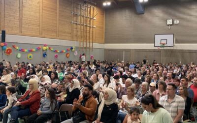 Schule im Ostergrund feiert gemeinsames Fest