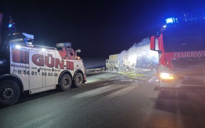 A 7: Stundenlange Vollsperrung nach Lkw-Brand
