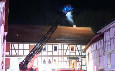 Feuerwehreinsatz bei Schornsteinbrand in Ascherode
