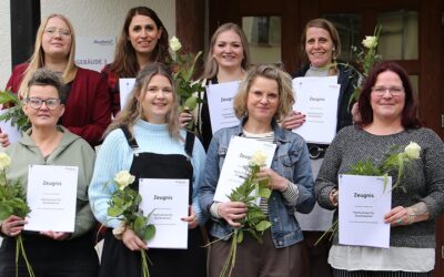 Heilerziehungspfleger und Erzieher feiern Abschluss an Hephata-Akademie