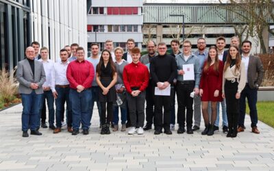 Erfolgreicher Abschluss: 20 Hessen-Mobil-Azubis erhalten ihre Zeugnisse