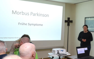 Großes Interesse am zweiten Hephata-Parkinson-Café