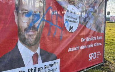 SEK: Einbrüche; Wahlplakate beschädigt