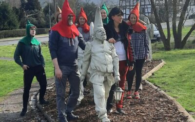 Osterfeuer und Eierlauf in Bergfreiheit