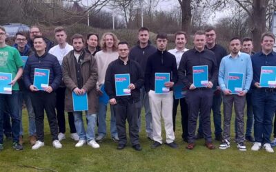 Elektro-Innung Schwalm-Eder spricht neue Gesellen frei