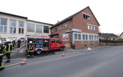 Wohnungsbrand in Loshausen: Großeinsatz der Feuerwehr